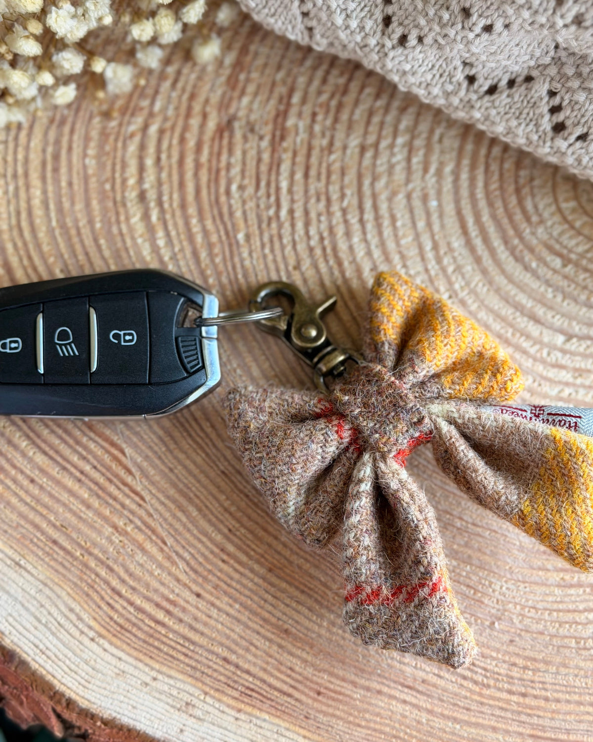 Harris Tweed® Bow Keyring | Bag Charm | Natural Yellow Check Dash Of Hounds
