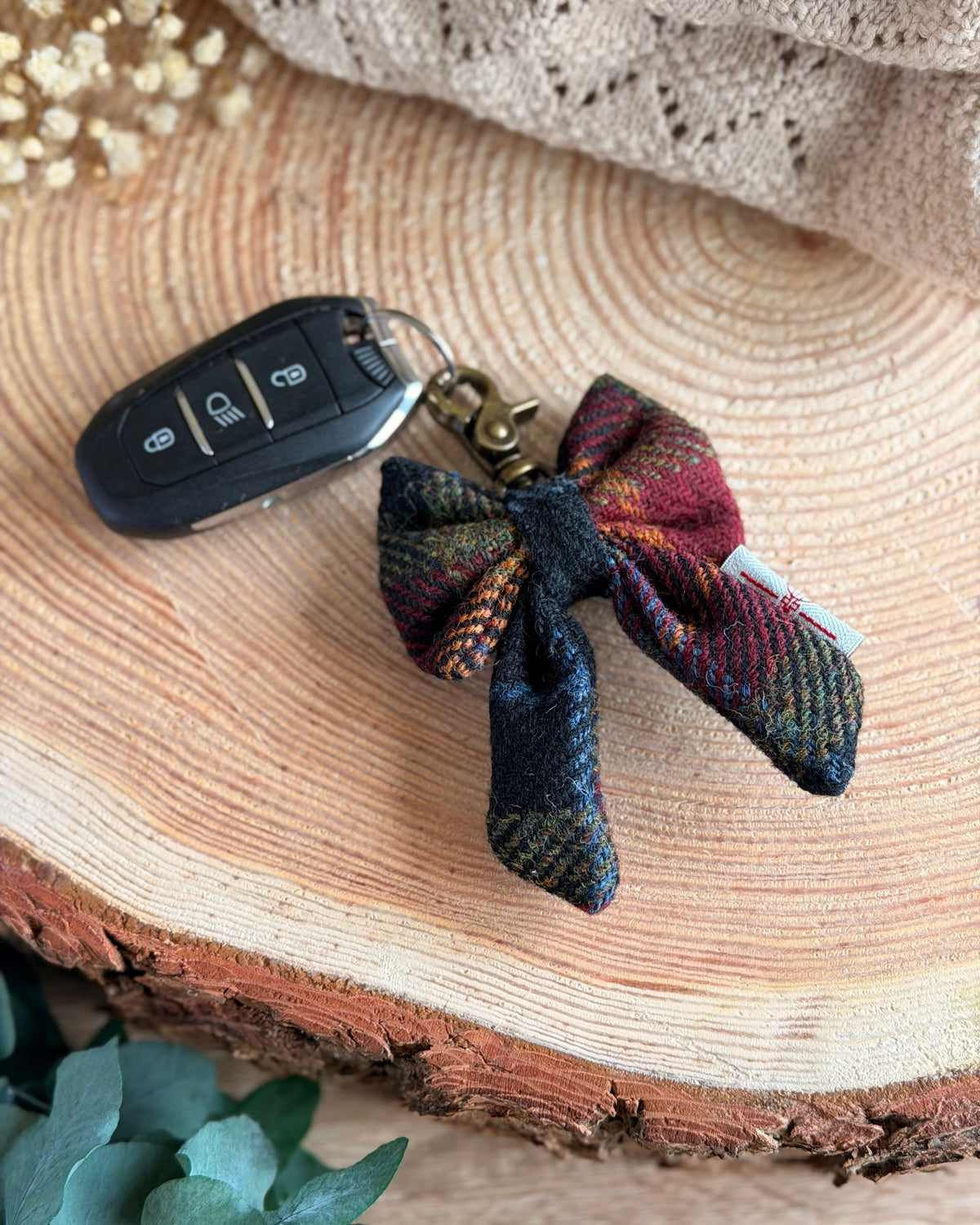 Harris Tweed® Bow Keyring | Bag Charm | Autumn Brown Check (Copy) Dash Of Hounds