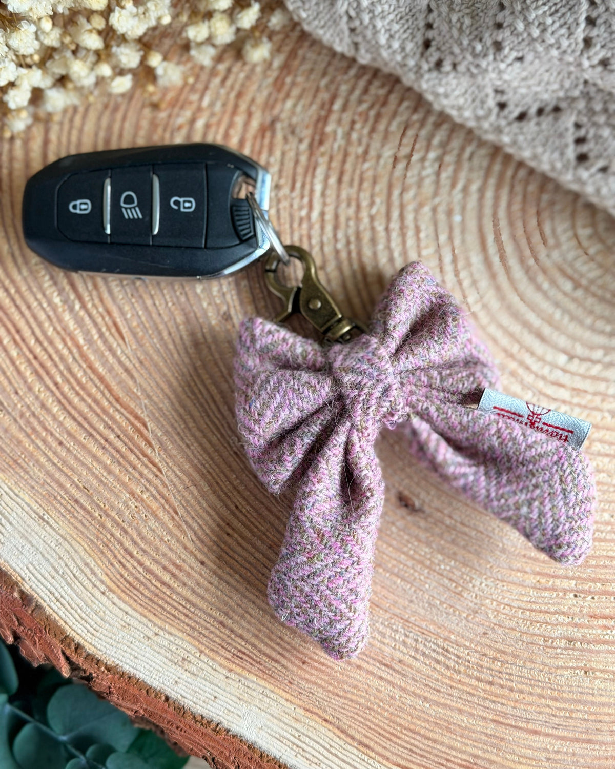 Harris Tweed® Bow Keyring | Bag Charm | Heritage Pink Green Herringbone (Copy) Dash Of Hounds