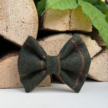 Green Tweed Dog Collar Bow & Lead Set Hunter & Co.