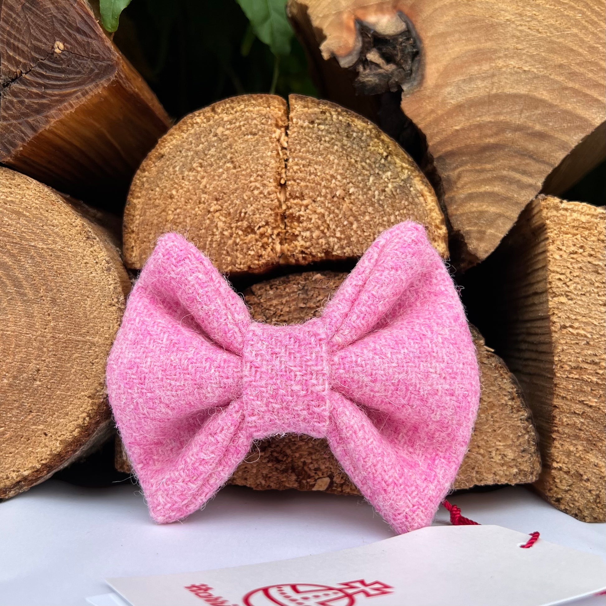Harris Tweed® Baby Pink Tweed Dog Collar Bow & Lead Set Hunter & Co.