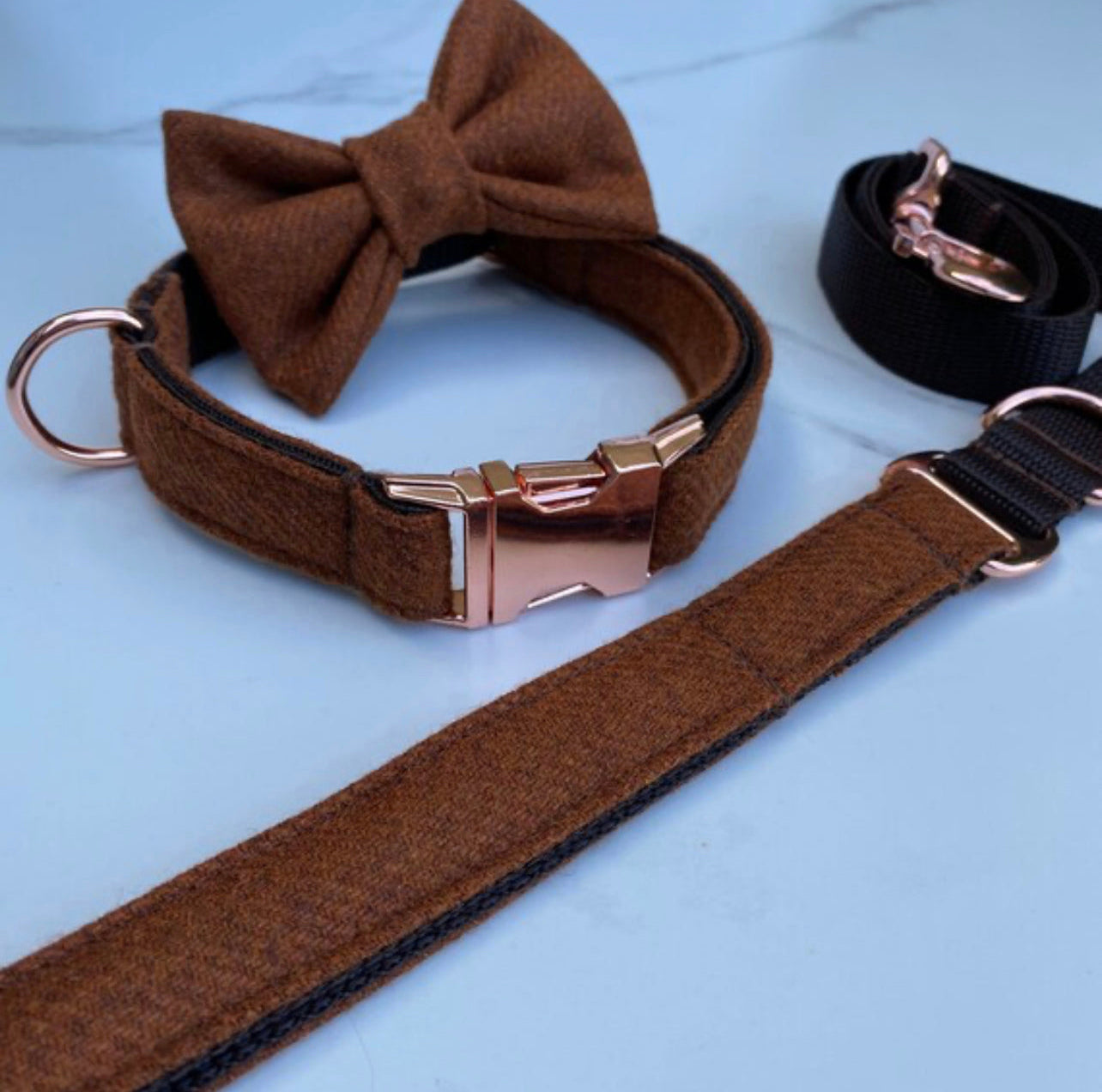 Gingerbread Tan Merino Lambswool Tweed Dog Collar Bow & Lead Set Dash Of Hounds