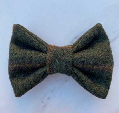 Green Tweed Dog Collar Bow & Lead Set Hunter & Co.