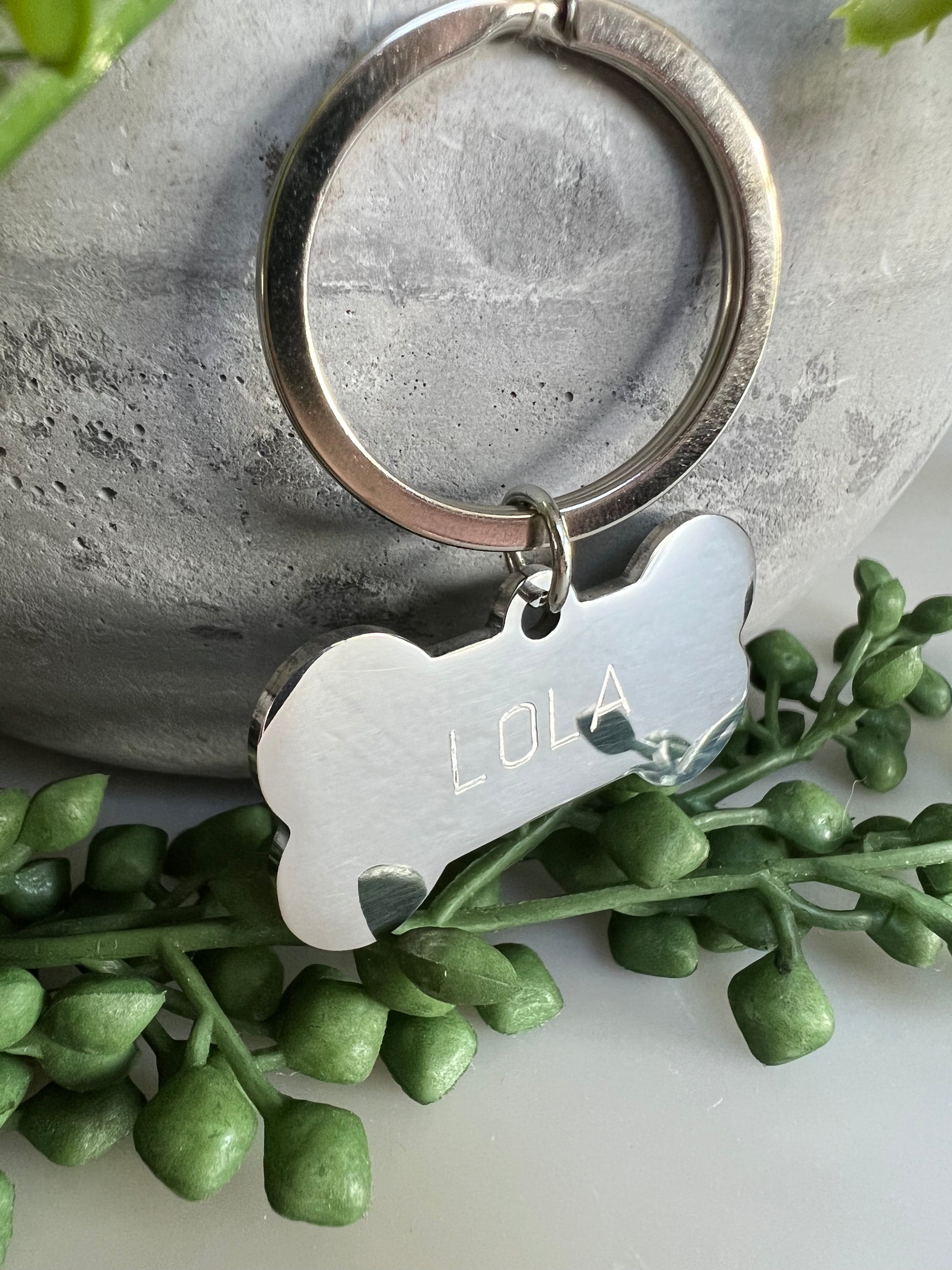 Bone Silver Dog ID Tag | Premium Thick Engraved Steel | 4cm Dog Identification Tags Hunter & Co.